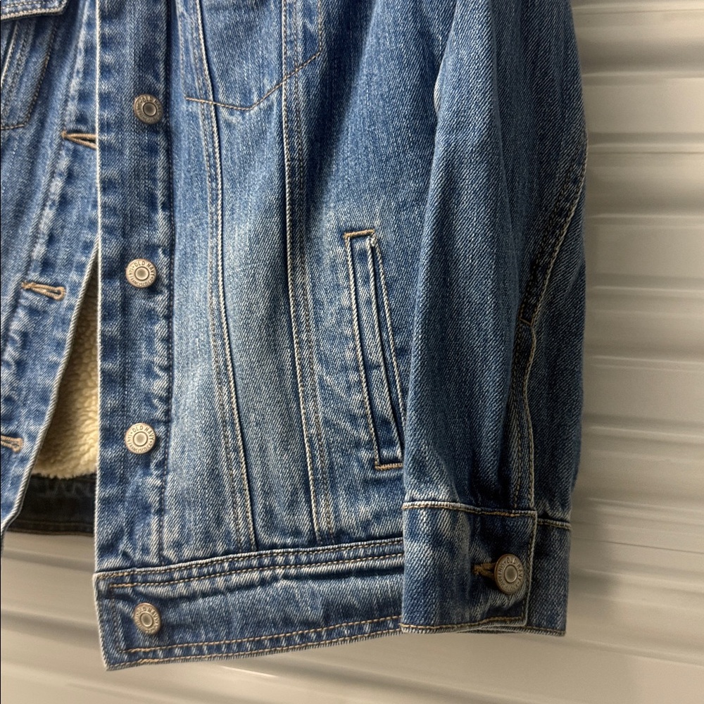 Old Navy Blue Denim Jacket with Cream Sherpa Collar Size S - Picture 5 of 7
